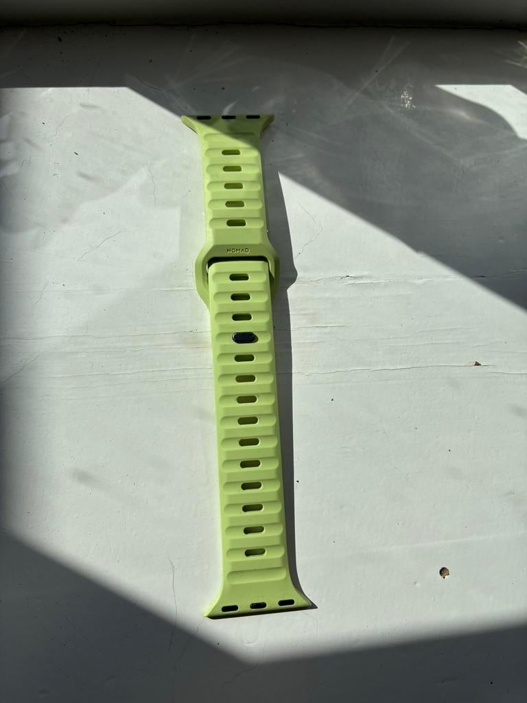 Nomad - Sport Band Apple Watch Glow 2.0 - Limited edition, Ophalen of Verzenden, Zo goed als nieuw, Bandje, Apple Watch 44-49mm
