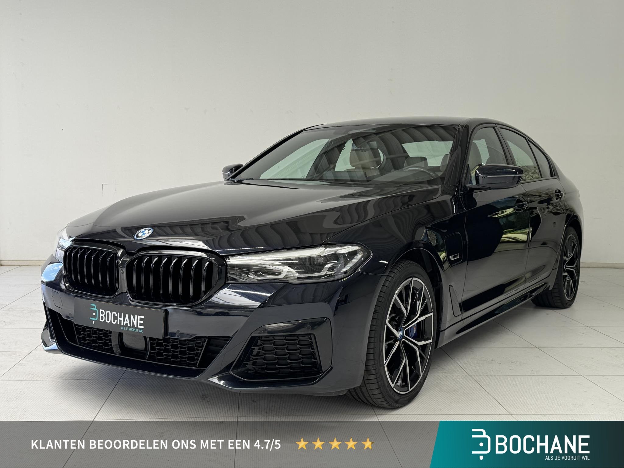BMW 5-serie 545e xDrive High Executive | M-Sport | Trekhaak, Auto's, Gebruikt, 394 pk, Zwart, Bedrijf