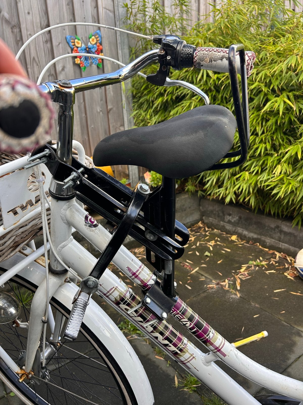 Gebruikt fietsstoeltje voor voorop de fiets, Fietsen en Brommers, Ophalen, Voorzitje, 0 t/m 13 kg, Gebruikt