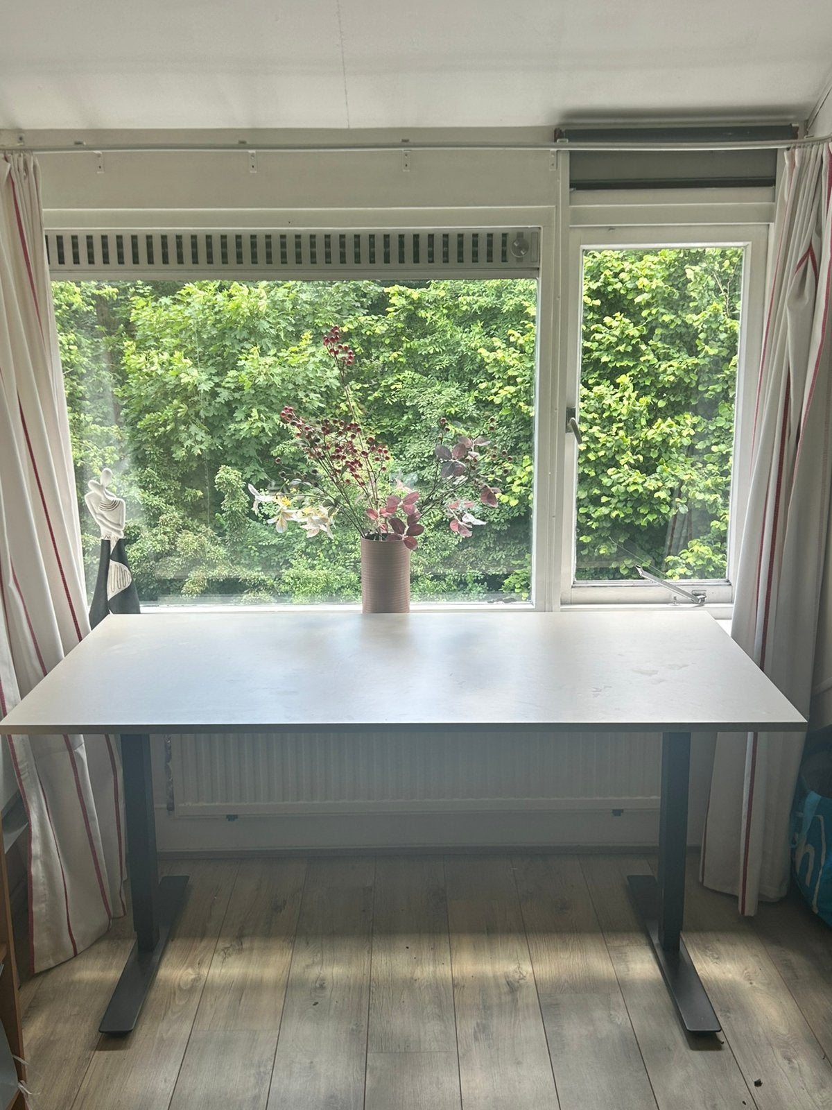 Zit sta werkbureau, Ophalen of Verzenden, In hoogte verstelbaar, Zo goed als nieuw