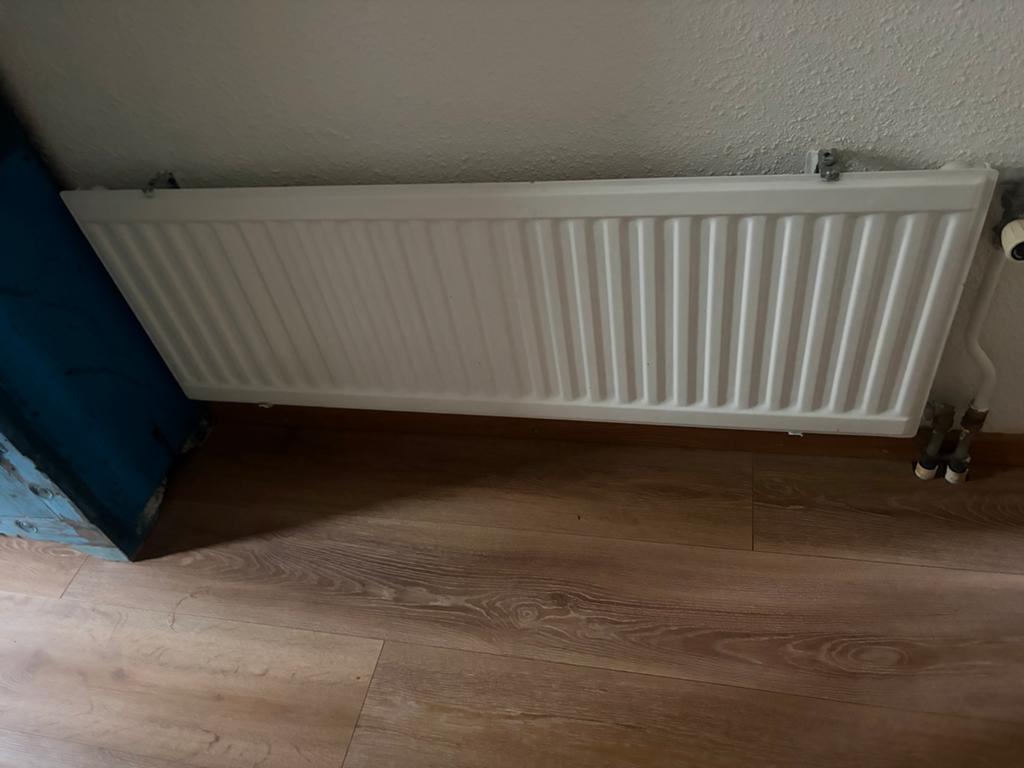 Radiator enkel plaat 110 x 40, Doe-het-zelf en Verbouw, Verwarming en Radiatoren, 30 tot 80 cm, Hoog rendement (Hr), Radiator