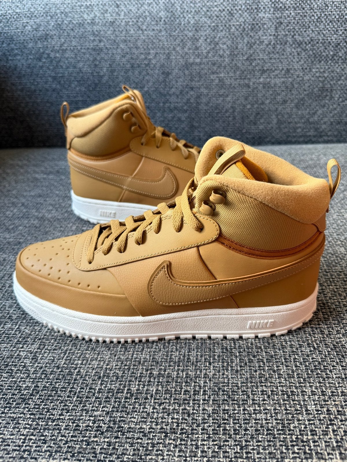 Nike Court Vision Mid Winter - Maat 45 - Nieuw, Kleding | Heren, Schoenen, Bruin, Nieuw, Ophalen of Verzenden, Sneakers of Gympen