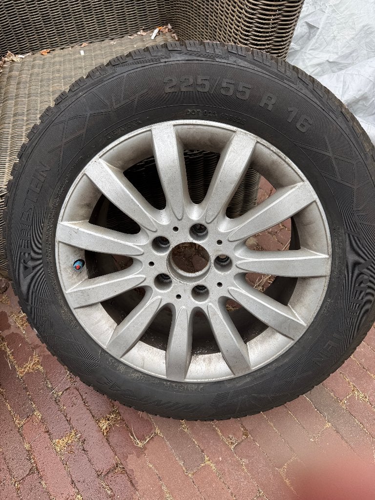 Velgen en banden mercedes E280 W211 2007, Auto-onderdelen, 16 inch, Banden en Velgen, Nieuw, Personenwagen