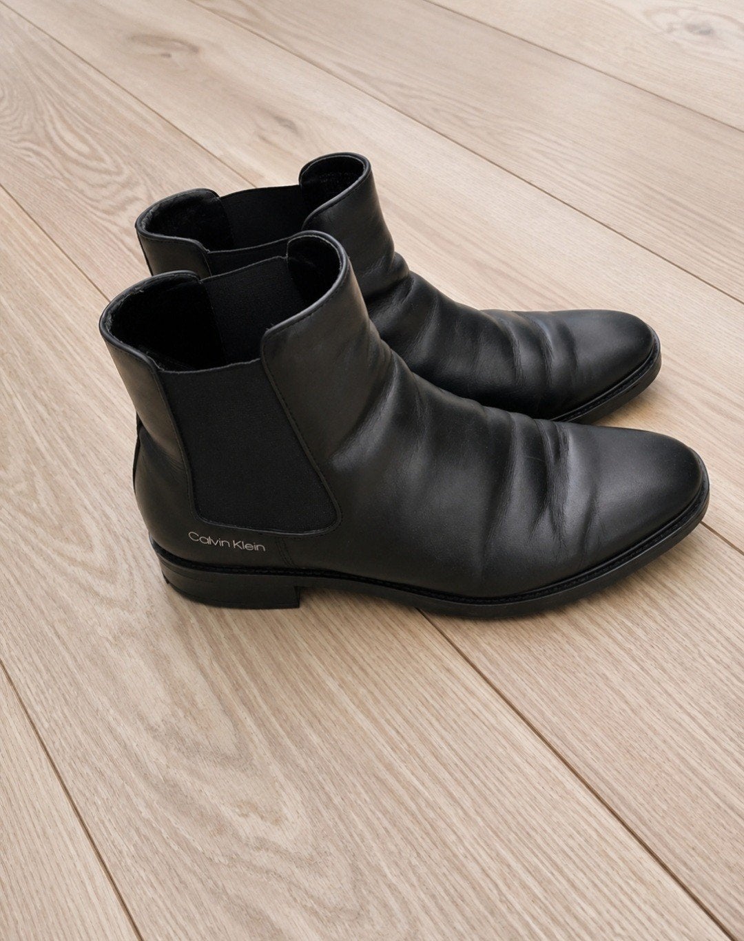 Calvin Klein zwarte enkellaarzen - maat 39, Kleding | Dames, Schoenen, Calvin Klein, Ophalen of Verzenden, Zwart, Lage of Enkellaarzen