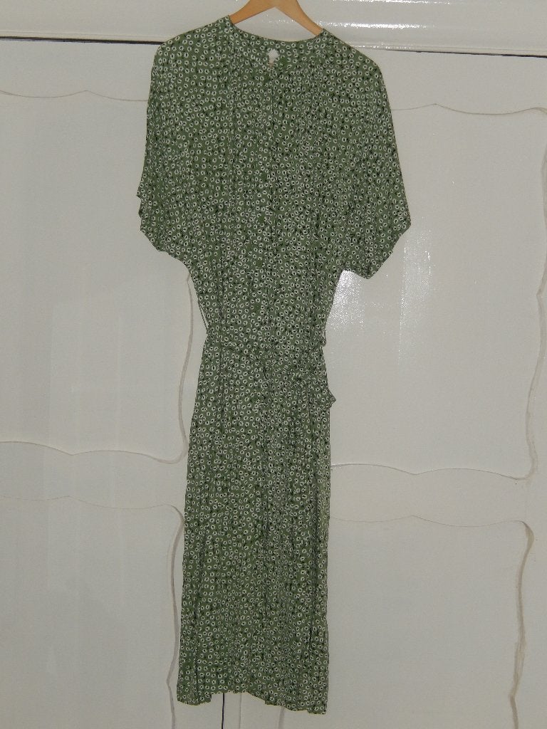Nieuw H&M groene maxi jurk witte bloemen korte mouw maat XL, H&M, Maat 46/48 (XL) of groter, Nieuw, Ophalen of Verzenden