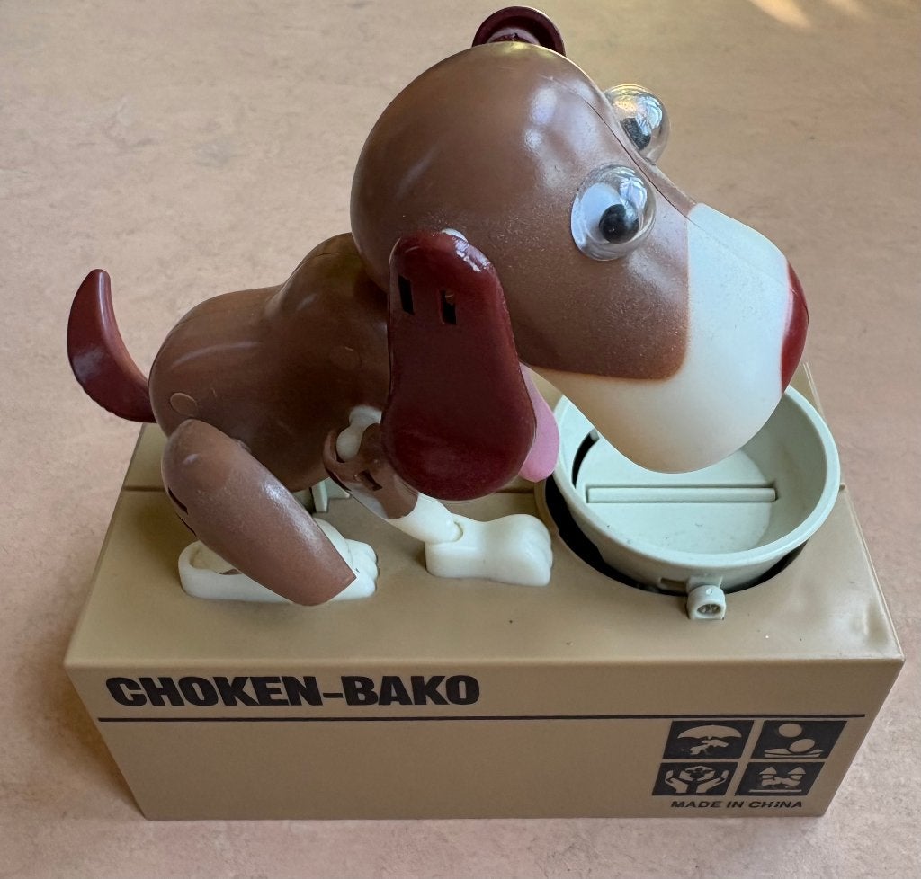 Spaarpot met hond die beweegt als je er geld in gooit, Ophalen of Verzenden, Zo goed als nieuw, Kunststof, Dier