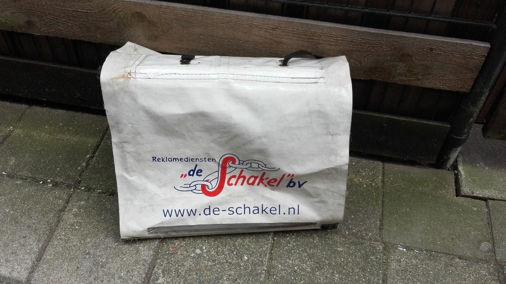 Grote Kranten/fiets tas van De Schakel, Ophalen of Verzenden, Gebruikt