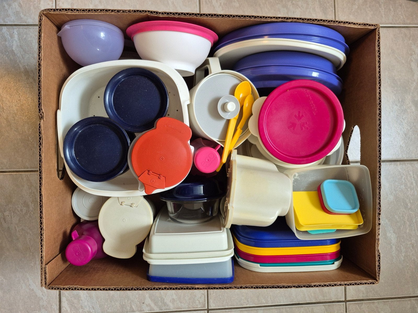 Grote partij Tupperware: Bakken, schalen, bekers en meer, Luchtdicht, Gebruikt, Blauw, Ophalen of Verzenden