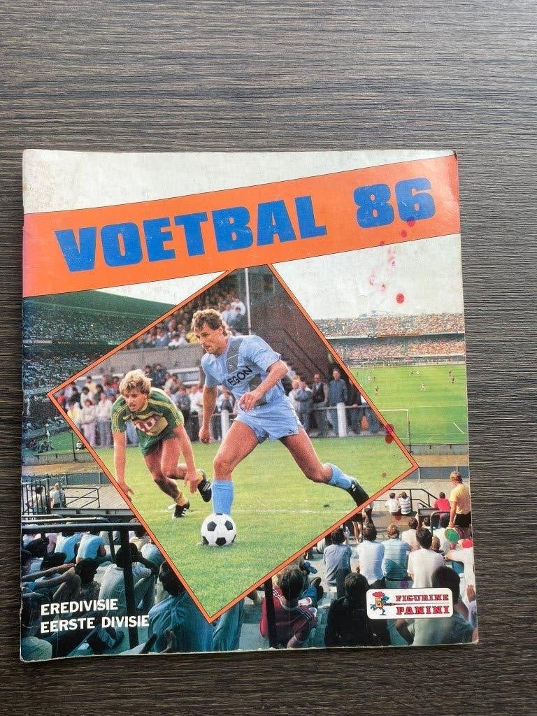 Panini Voetbal 86 – vintage (deels gevuld), Verzamelen, Ophalen of Verzenden, Gebruikt, Overige binnenlandse clubs, Boek of Tijdschrift