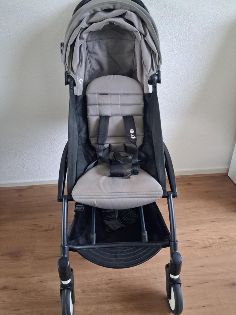 YOYO kinderwagen met regenhoes, Ophalen, Zo goed als nieuw, Regenhoes