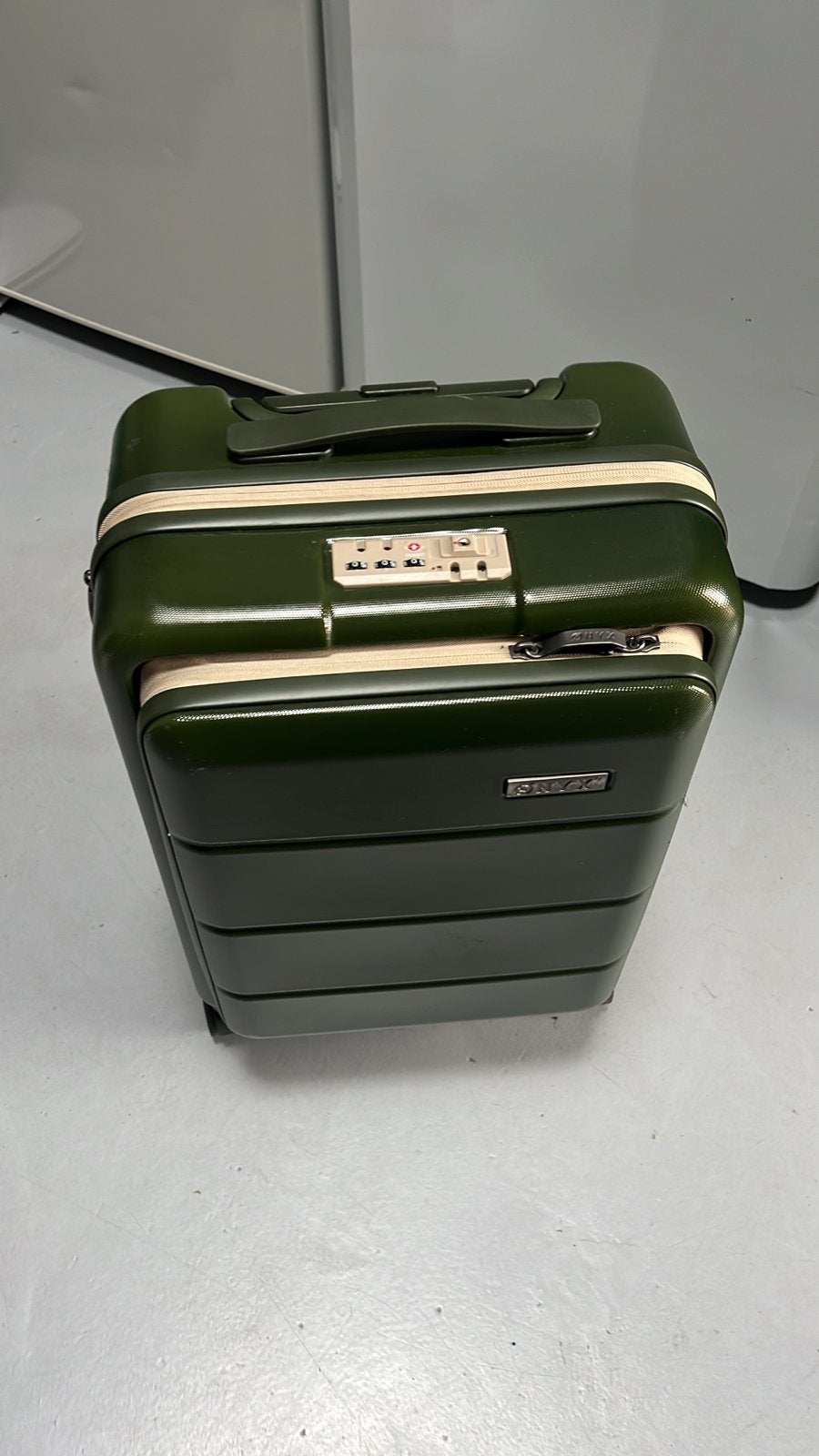 ONYX Koffer - Groen, Compact en Handig 35L, Sieraden, Tassen en Uiterlijk, Koffers, Gebruikt, Hard kunststof, Slot, Minder dan 50 cm