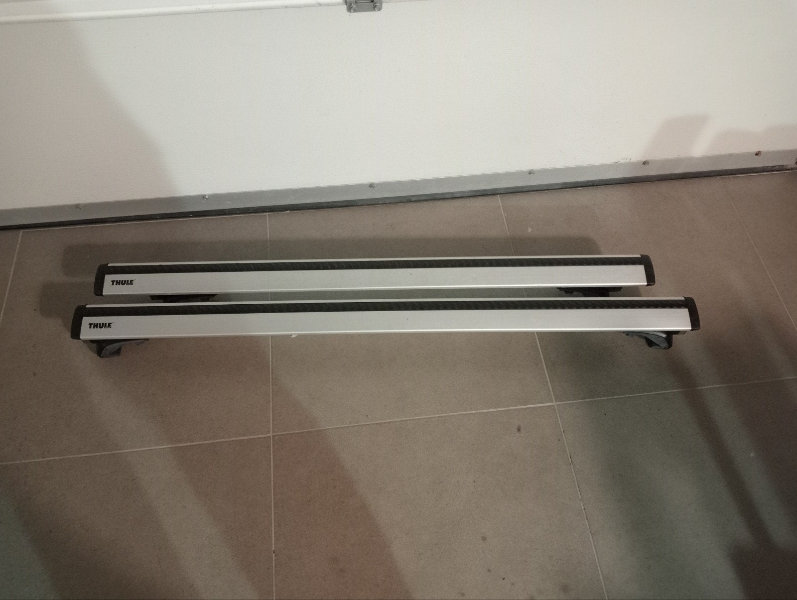 Thule dakdragers Mercedes EQB, Ophalen