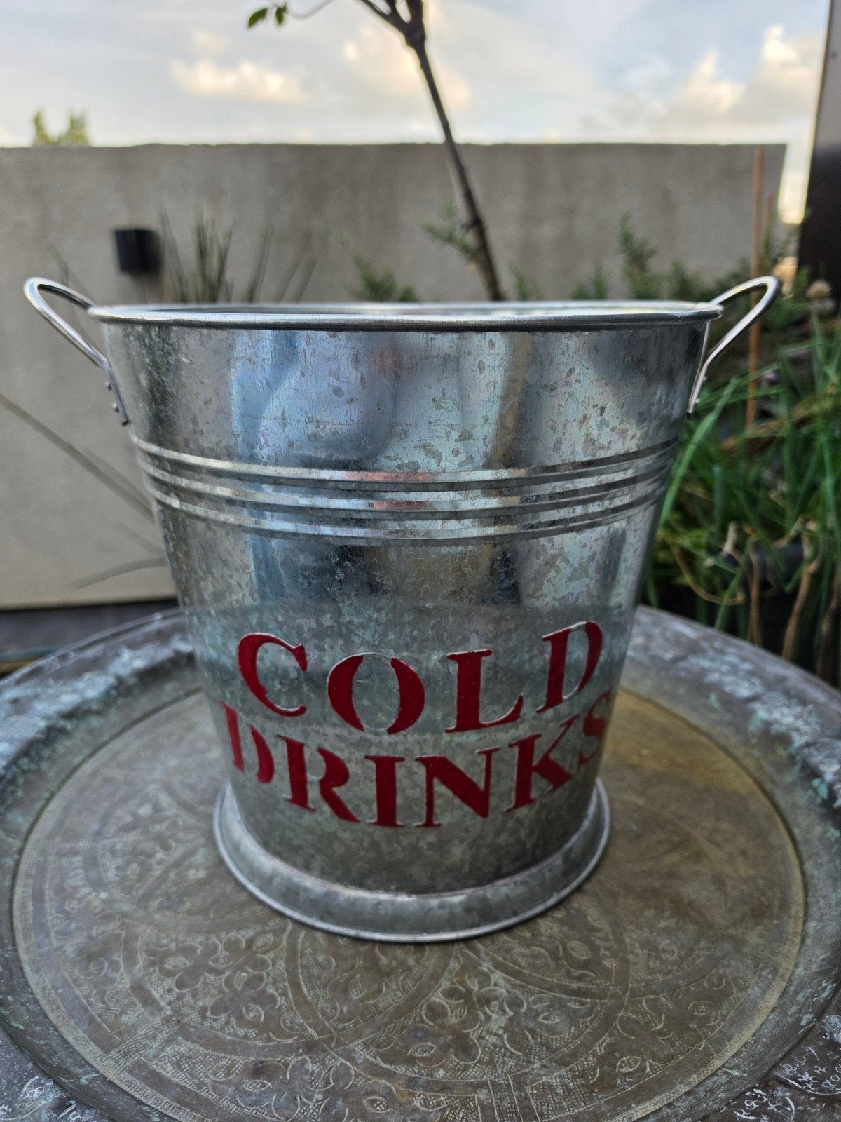 Zinken emmer 'Cold Drinks'|  Ø29cm, H28cm (niet waterdicht), Ophalen of Verzenden, Gebruikt, Grijs, Metaal