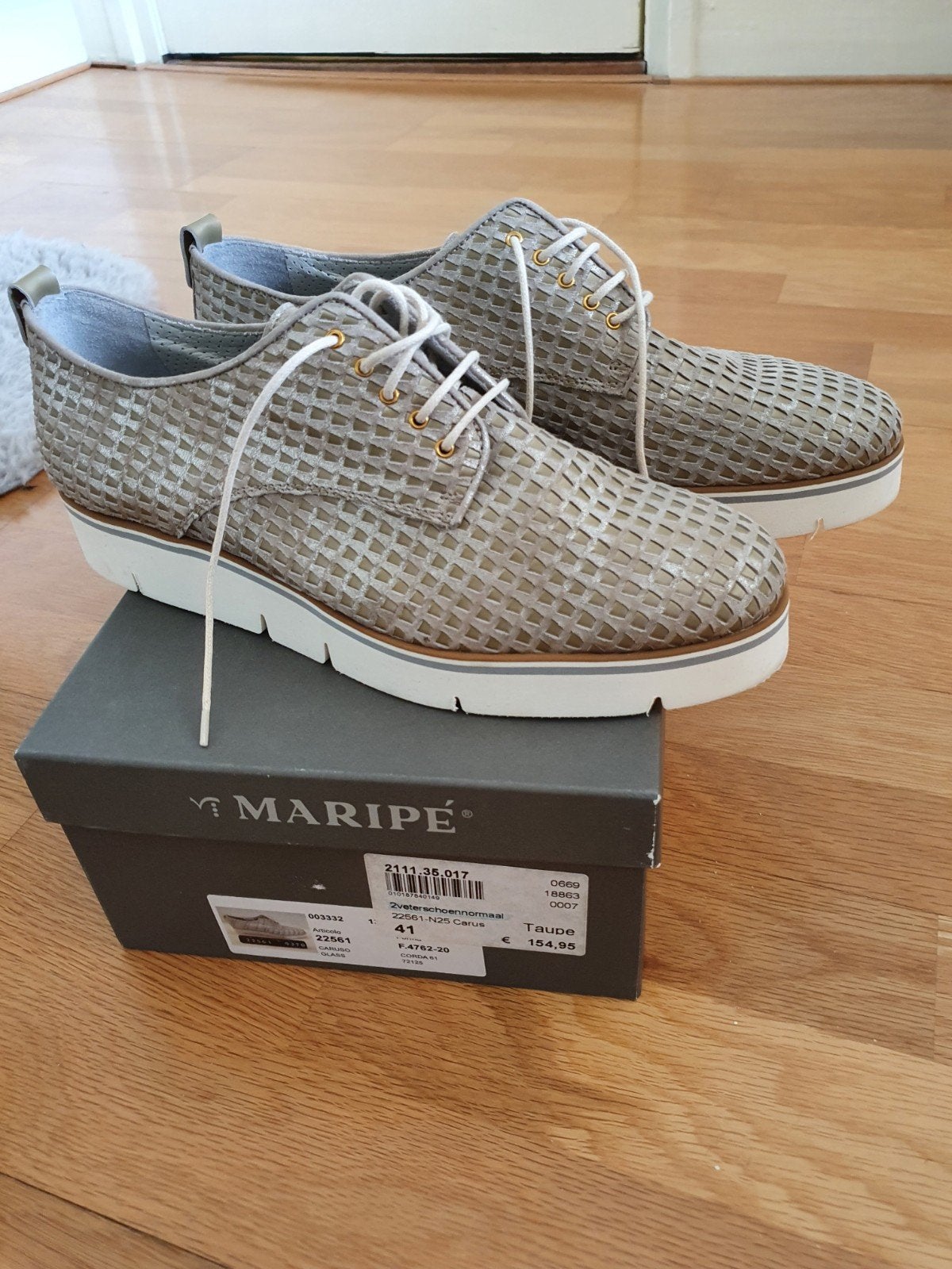 Nieuwe Maripé schoenen, maat 41, in originele doos, Beige, Nieuw, Ophalen of Verzenden, Maripé