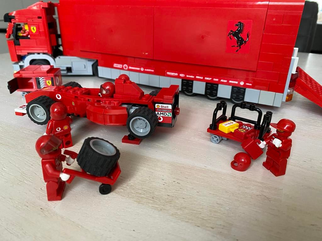 Lego Racers 8654 Scuderia Ferrari Truck, Kinderen en Baby's, Speelgoed | Duplo en Lego, Ophalen of Verzenden, Zo goed als nieuw