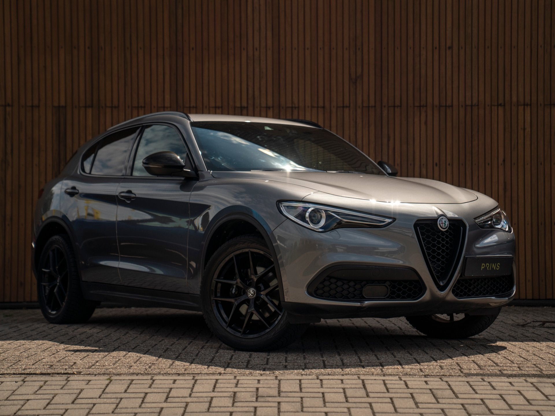 Alfa Romeo Stelvio 2.0T AWD B-Tech | Veloce stoelen | Ledere, Auto's, Alfa Romeo, Dealer onderhouden, Euro 6, 4 cilinders, Leder