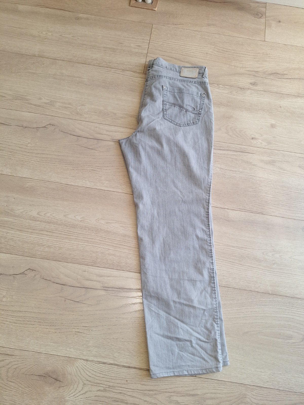 Broek Brax Carola Sport mt 44, Kleding | Dames, Broeken en Pantalons, Maat 42/44 (L), Zo goed als nieuw, BRAX, Ophalen of Verzenden