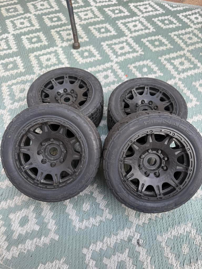 Proline menace 1/5 kraton outcast 8s wielen, Ophalen of Verzenden, Zo goed als nieuw, Overige schalen, Auto offroad