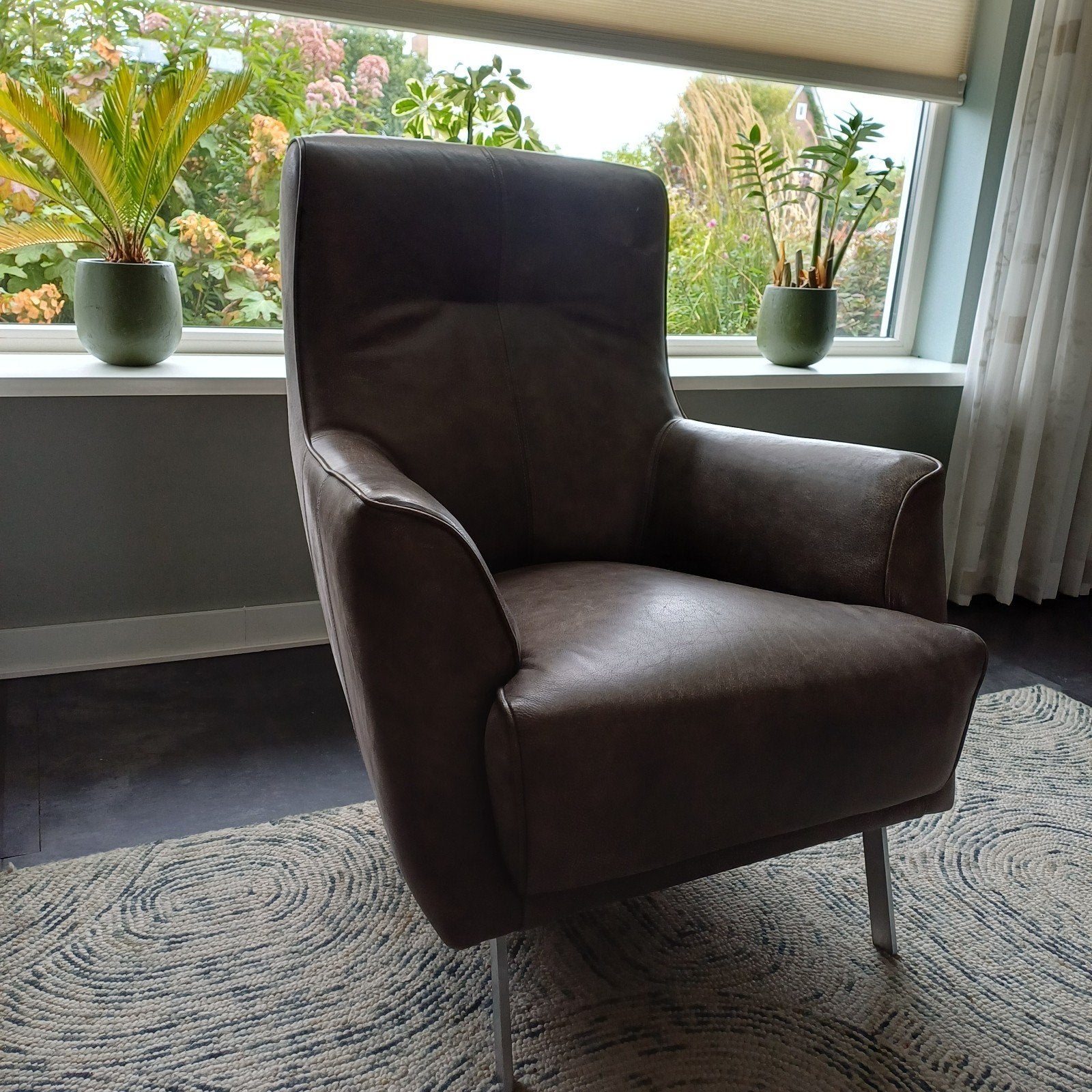 stijlvolle design fauteuil met hoge rugleuning, Huis en Inrichting, Ophalen, Gebruikt, Leer, 50 tot 75 cm