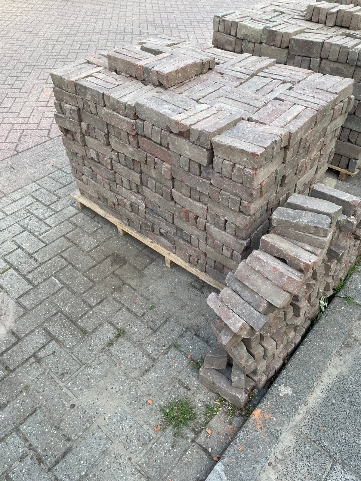 Lage waaltjes 11m2 + wat hakstukken, Tuin en Terras, Ophalen, Gebruikt, Klinkers, Natuursteen
