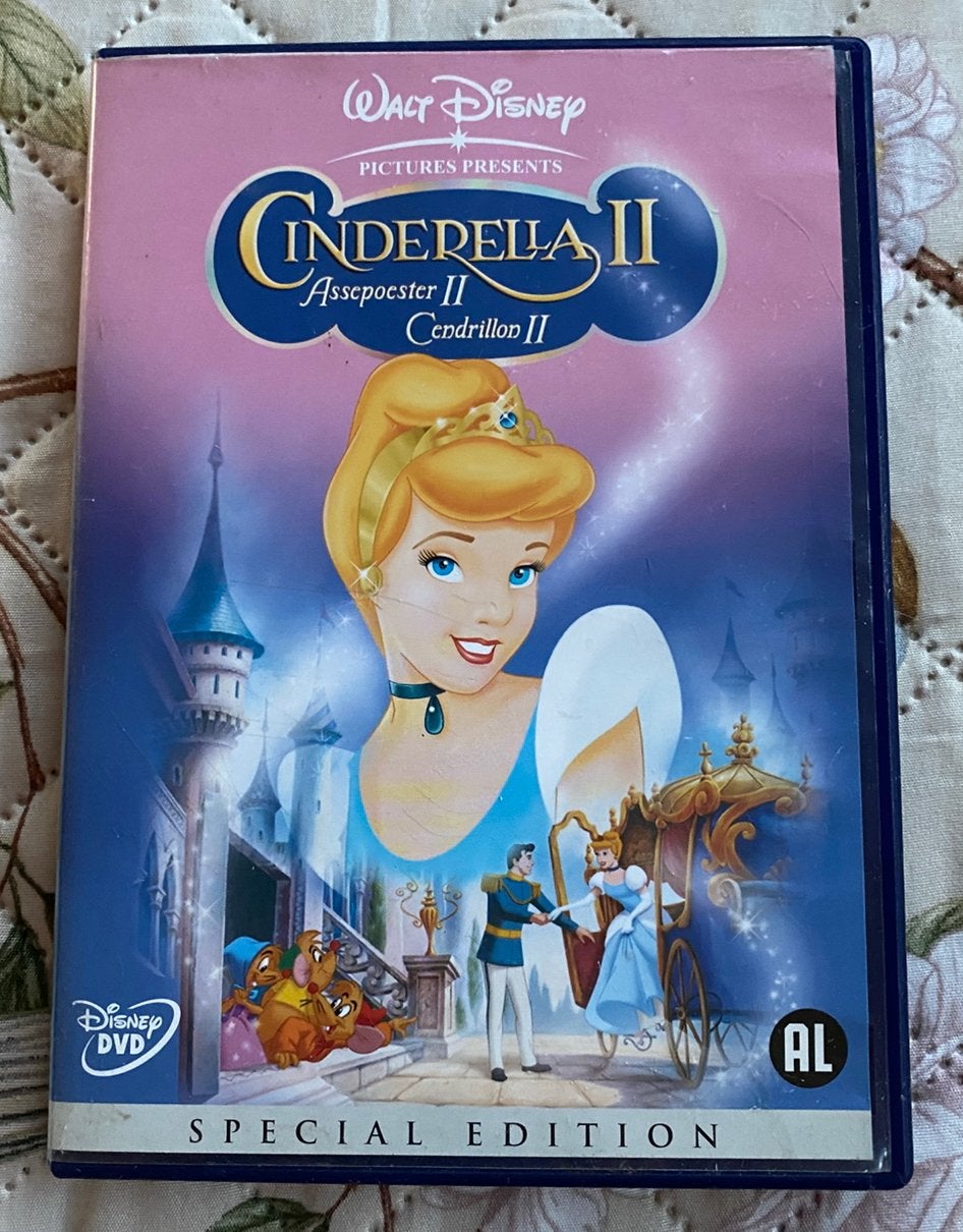 GRATIS DVD - Disney Cinderella II Special Edition, Gebruikt, Alle leeftijden, Overige genres, Ophalen of Verzenden