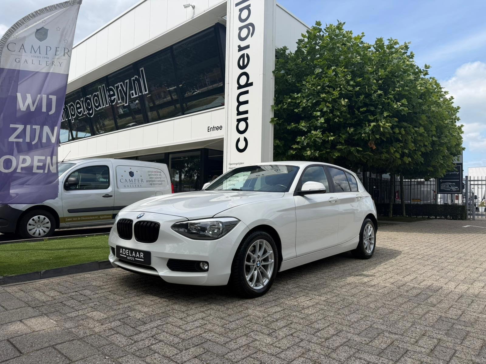 BMW 1-serie 120i 19x BMW 1 serie op voorraad! bmw specialist, Auto's, 1-Serie, Gebruikt, Euro 6, 4 cilinders