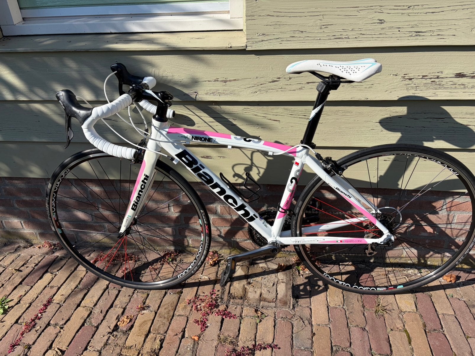 Bianchi Via Nirone 7 – wit-roze – instapklaar