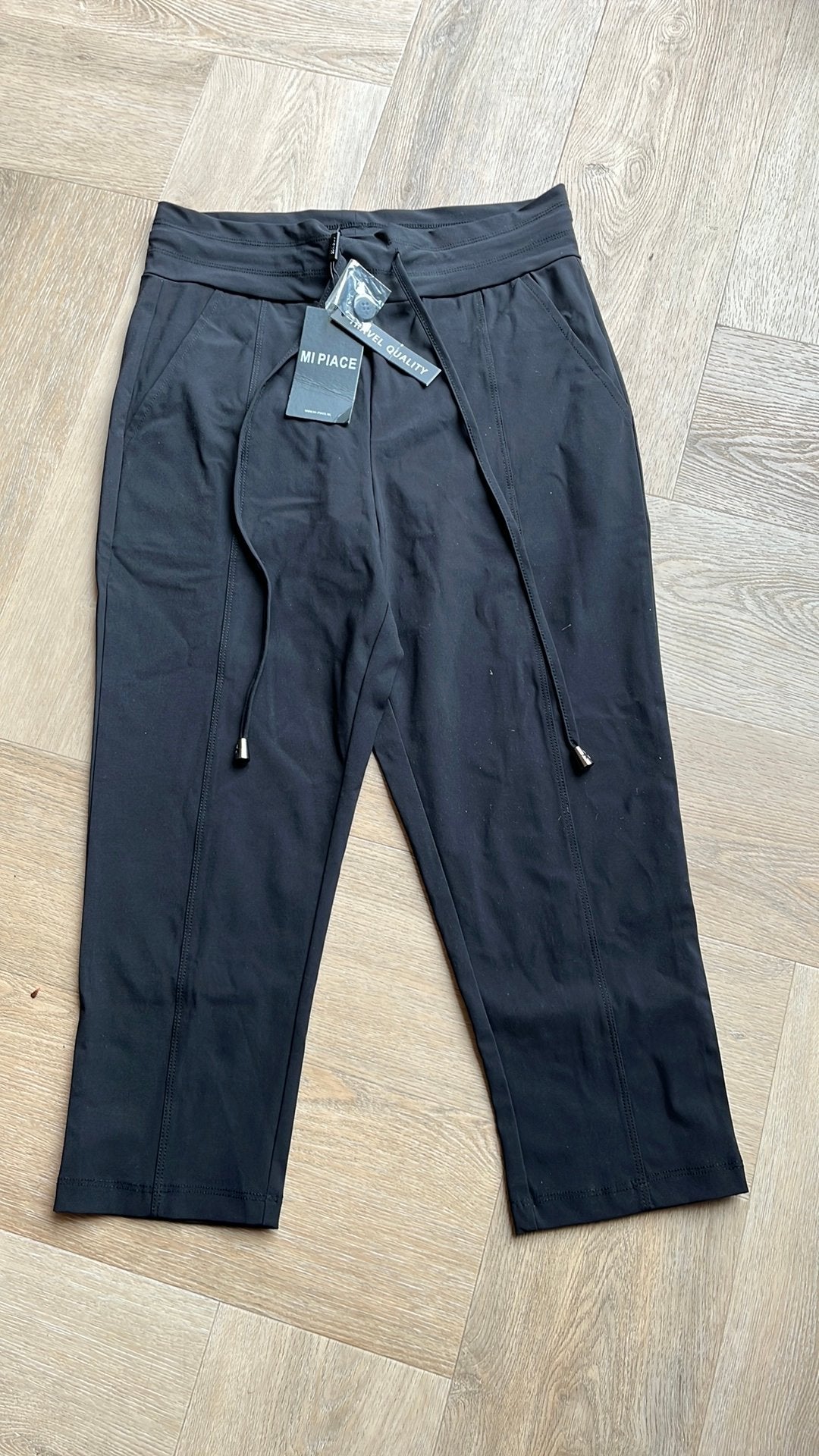 Dames capri broek maat S Mi Piace, Zwart, Nieuw, Ophalen of Verzenden, Driekwart
