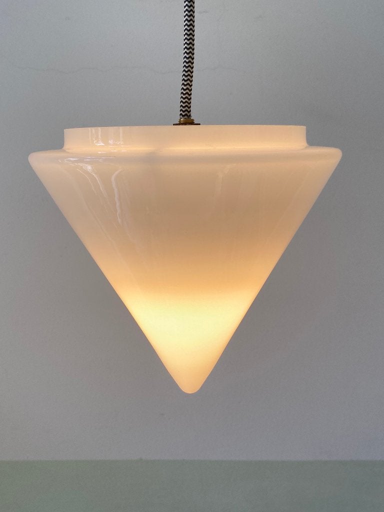 Art deco hanglamp opaline glas, conische kap, Antiek Ca 1920, Antiek en Kunst, Ophalen of Verzenden