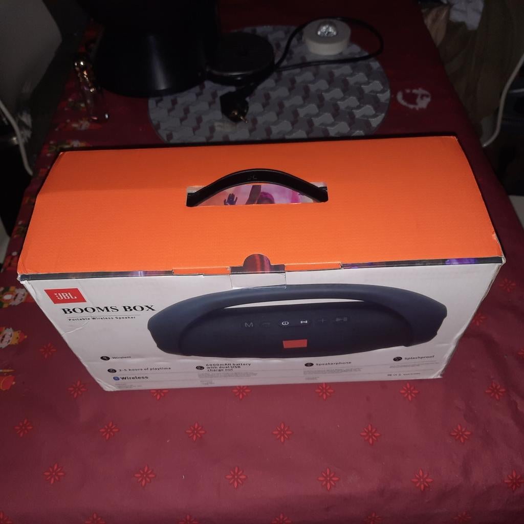 JBL Boombox - Perfecte staat met originele accessoires, Ophalen, Zo goed als nieuw, JBL