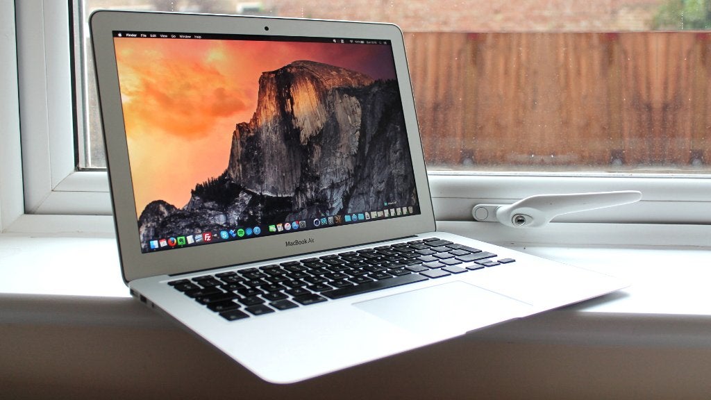 Macbook Air 2017, 256 GB, Qwerty, 8 GB, 13 inch