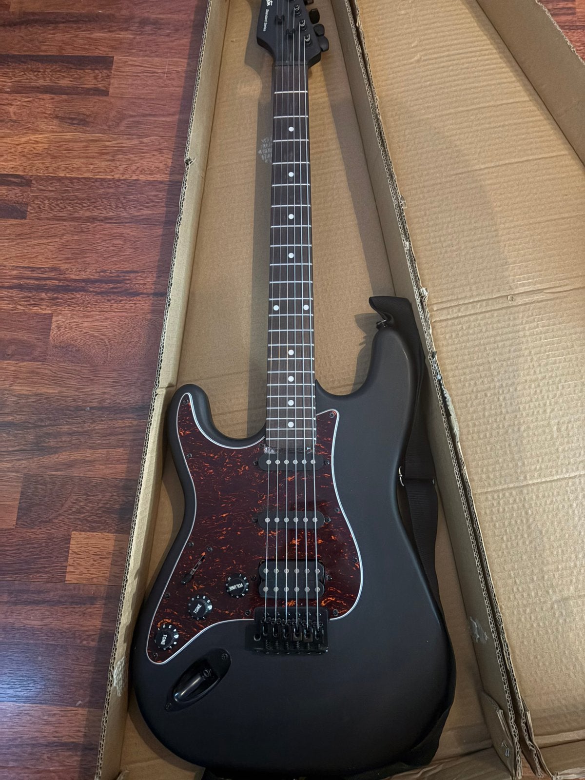 Elektrische gitaar met Fender Rumble 10 versterker, Ophalen of Verzenden, Zo goed als nieuw, Overige merken