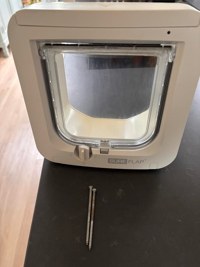 SureFlap microchip kattenluik - Wit, Ophalen of Verzenden, Gebruikt