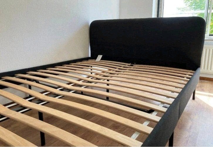 Tweepersoonsbed ikea slattum met lattenbodem - Zgan, Ophalen, Zwart, Tweepersoons, 140 cm