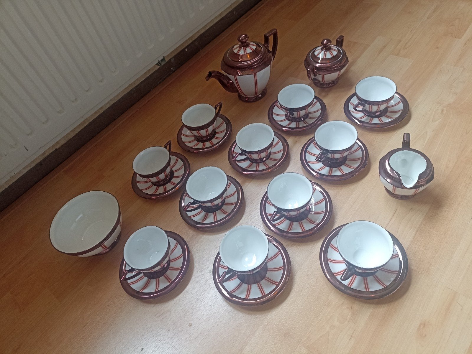 theeservies uit de Art Deco-periode, Ophalen