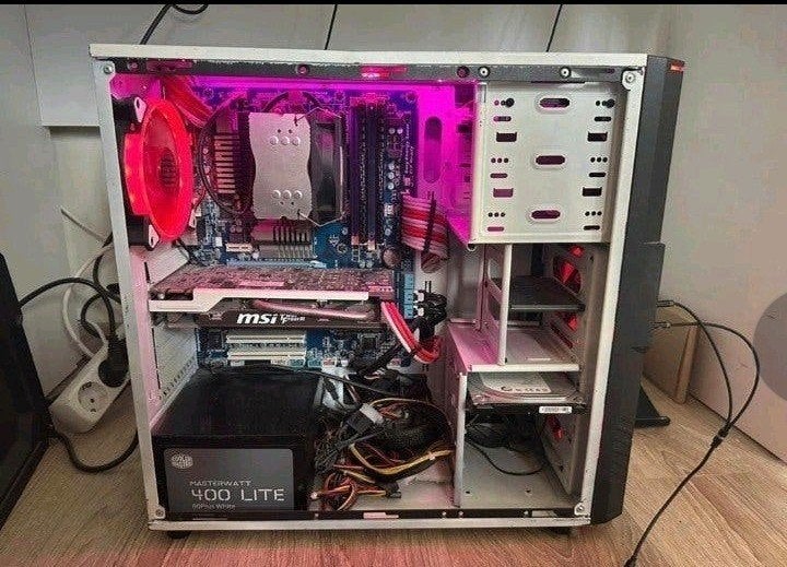 Desktop PC Ryzen 5 3400G | 16GB ram |

256 Go SSD + 1 To HDD, Ophalen