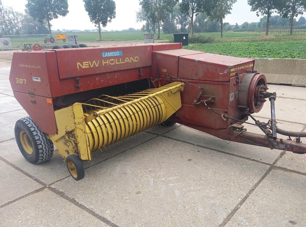 New Holland 387 pers balenpers hooipers stropers pakkenpers, Ophalen of Verzenden, Akkerbouw, Oogstmachine