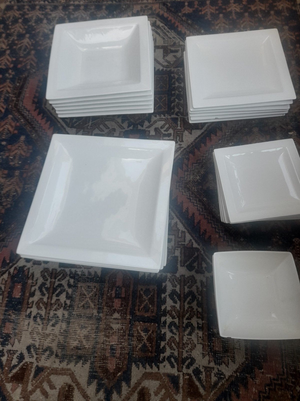 Wit vierkant servies - Borden en kommen set, Huis en Inrichting, Ophalen, Gebruikt, Overige stijlen, Bord(en)
