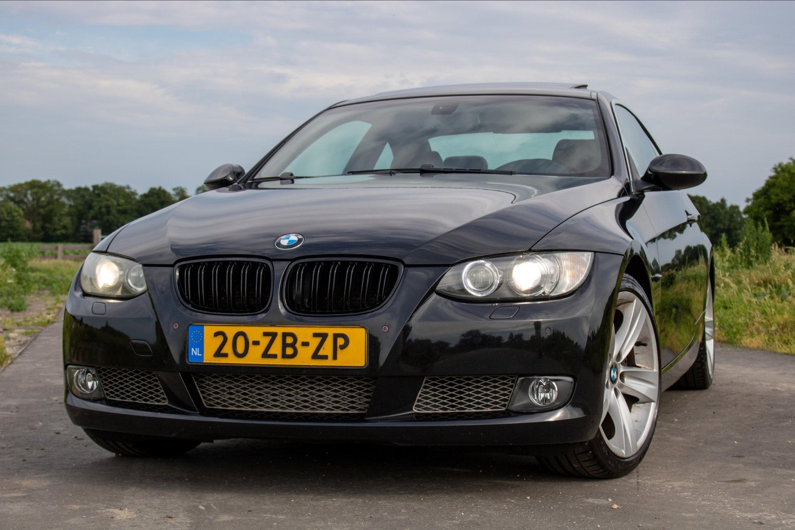Origineel NL BMW 335i e92 coupé schuifdak NAP, Auto's, BMW, Automaat, Achterwielaandrijving, 4 stoelen, Zwart