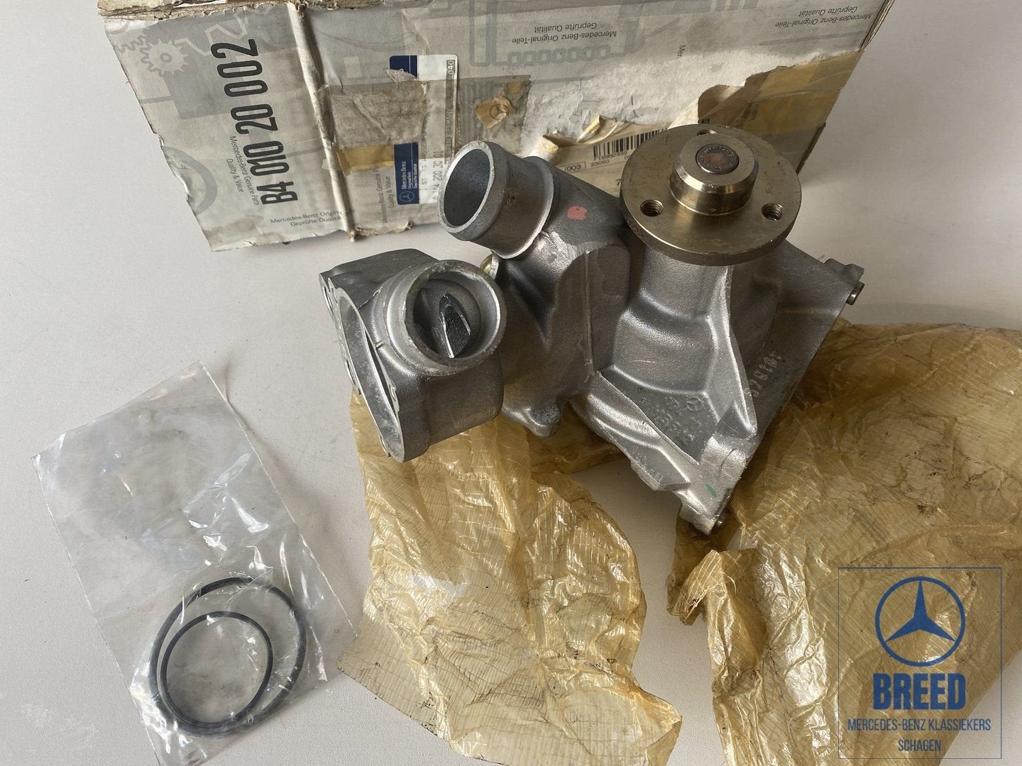 NOS waterpomp voor Mercedes-Benz R129 W140 M104, Auto-onderdelen, Motor en Toebehoren, -, Nieuw, Ophalen of Verzenden, -