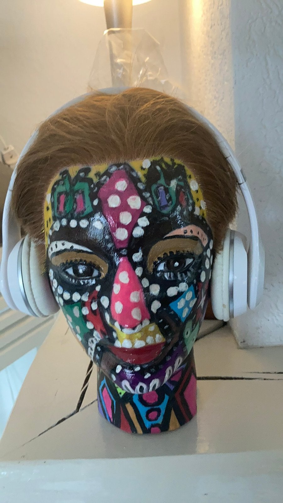 Handpainted kappershoofd leuk met diadeem., Ophalen of Verzenden