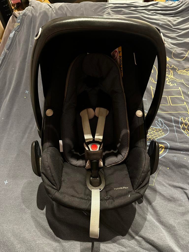 Maxi Cosi Pebble Plus met newborn inzet, Ophalen, Gebruikt, Maxi-Cosi, Autogordel of Isofix