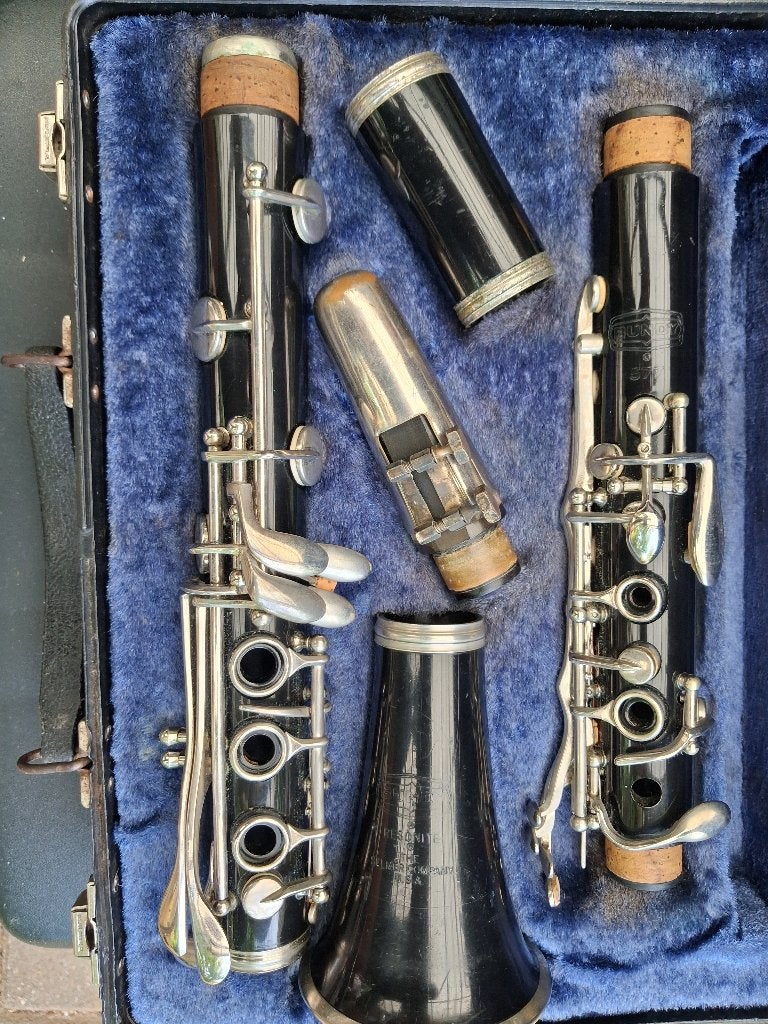 BUNDY  577 Klarinet, Muziek en Instrumenten, Blaasinstrumenten | Klarinetten, Bes-klarinet, Kunststof, Gebruikt, Ophalen of Verzenden