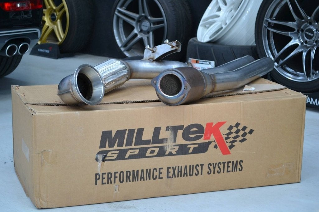 Milltek Downpipe + high flow cat - Audi RS3 8V 15-17