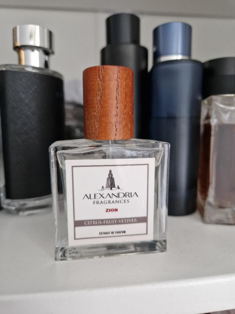 Alexandria fragrances zion 30ml, Sieraden, Tassen en Uiterlijk, Uiterlijk | Parfum, Ophalen of Verzenden, Zo goed als nieuw