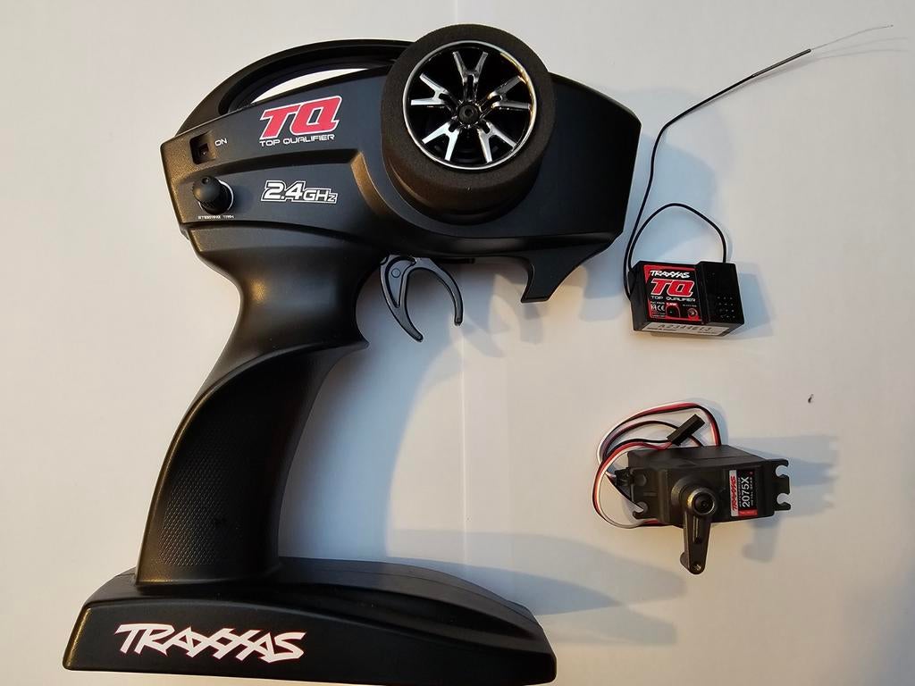 NIEUWE Traxxas TQ 2.4GHz zender met ontvanger en servo, Ophalen of Verzenden