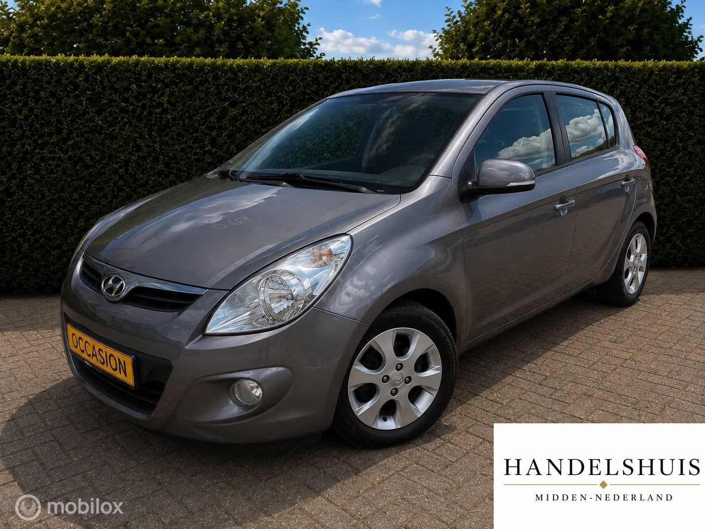Hyundai i20 1.2i 5-deursAircoVelgenElektrischPakketBluetooth, Auto's, Hyundai, Dealer onderhouden, Stof, Gebruikt, Zwart