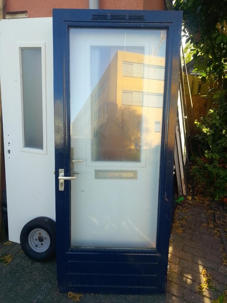 Blauwe hardhouten voordeur met dubbelglas, Doe-het-zelf en Verbouw, Deuren en Horren, Ophalen, Gebruikt, 80 tot 100 cm, Buitendeur