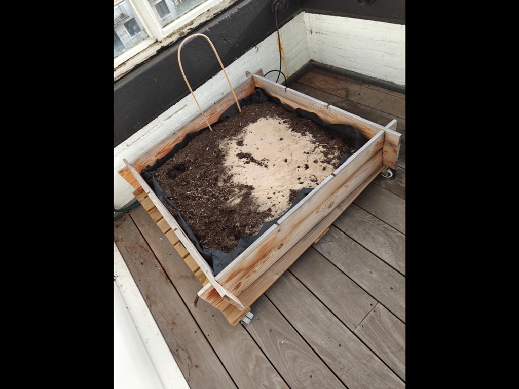Moestuinbak op wielen, Ophalen, Gebruikt, Kweekbak