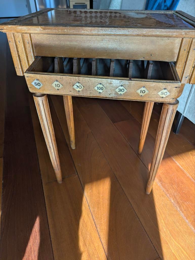 Houten speeltafel met marmeren blad, Ophalen